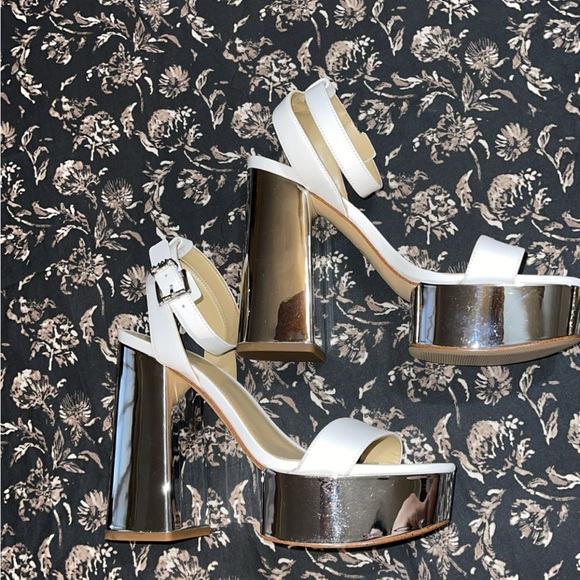 Michael Kors heels - Picture 1 of 3